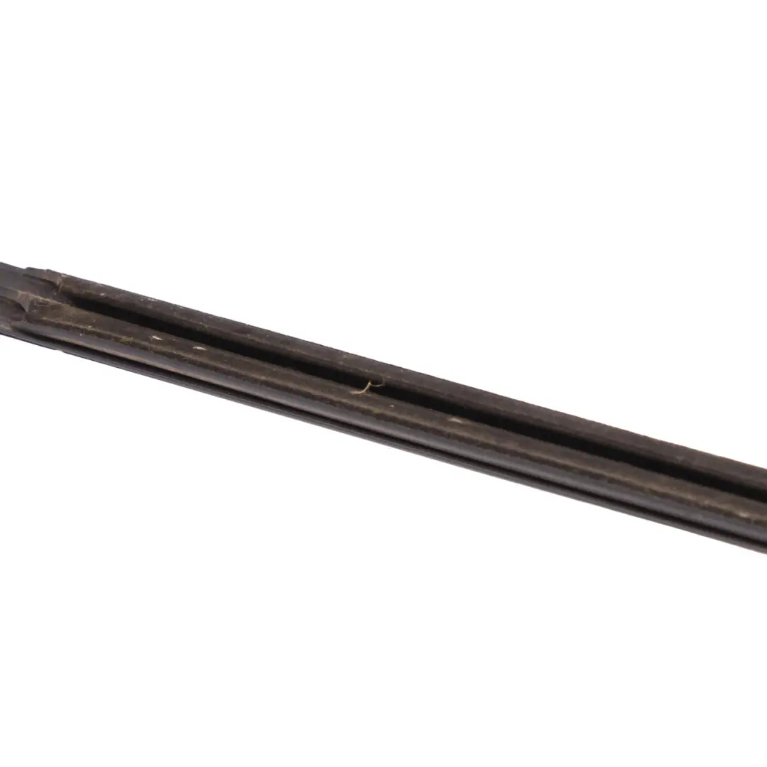 Mercedes H243 H247 Dichtungsschiene Außenfenster Tür Hinten Links - SKU A2477353700 - Teilenummer A2477353700
