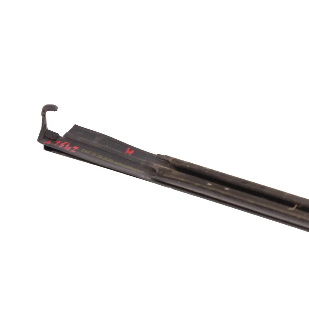 Mercedes H243 H247 Dichtungsschiene Außenfenster Tür Hinten Links - SKU A2477353700 - Teilenummer A2477353700