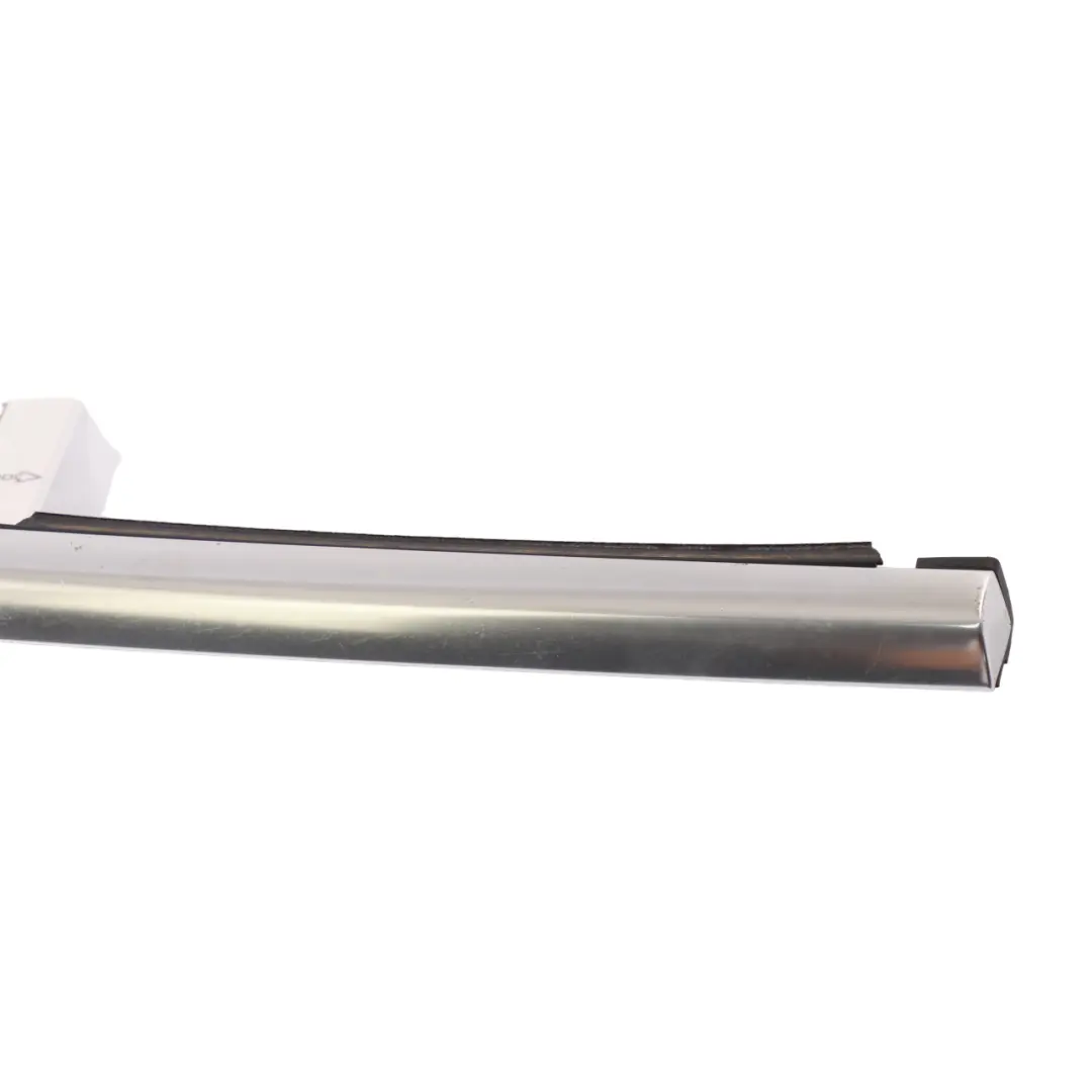 Mercedes H243 H247 Dichtungsschiene Außenfenster Tür Hinten Links - SKU A2477353700 - Teilenummer A2477353700