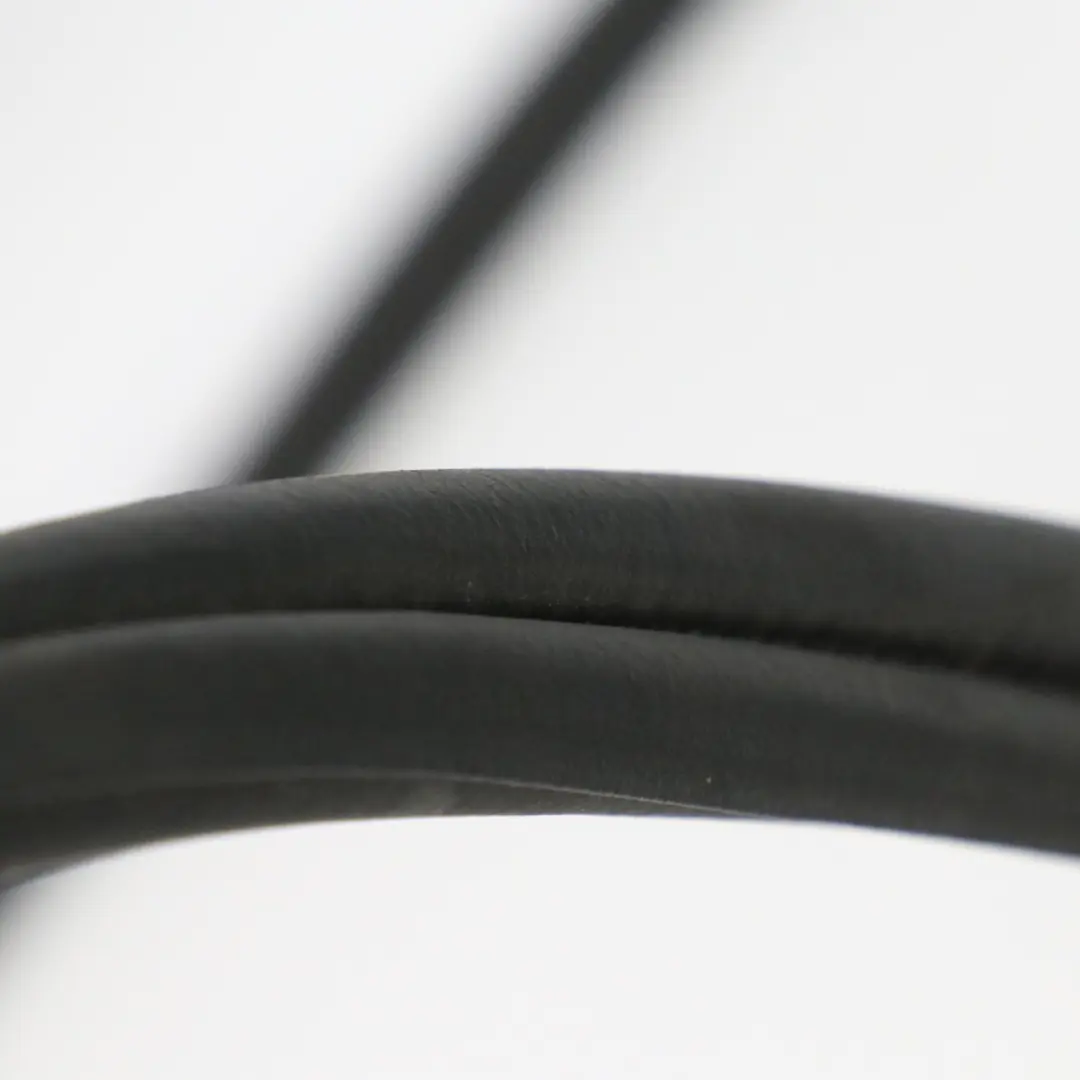 Guard Dichtung Kofferraumklappe Heckklappe für Mercedes H243 Edge mit Teilenummer A2477403701 Mercedes H243 Edge Guard Dichtung Kofferraumklappe Heckklappe - SKU A2477403701 - Teilenummer A2477403701