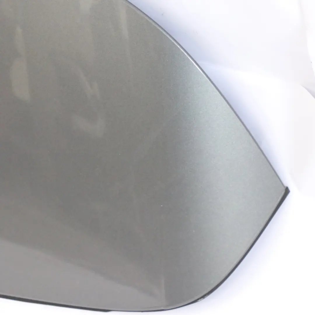 Pannello spoiler portellone bagagliaio grigio metallizzato - 787 per Mercedes H243 con numero di parte A2477900100 Mercedes H243 Pannello spoiler portellone bagagliaio grigio metallizzato - 787 - SKU A2477900100-MG - Numero di parte A2477900100