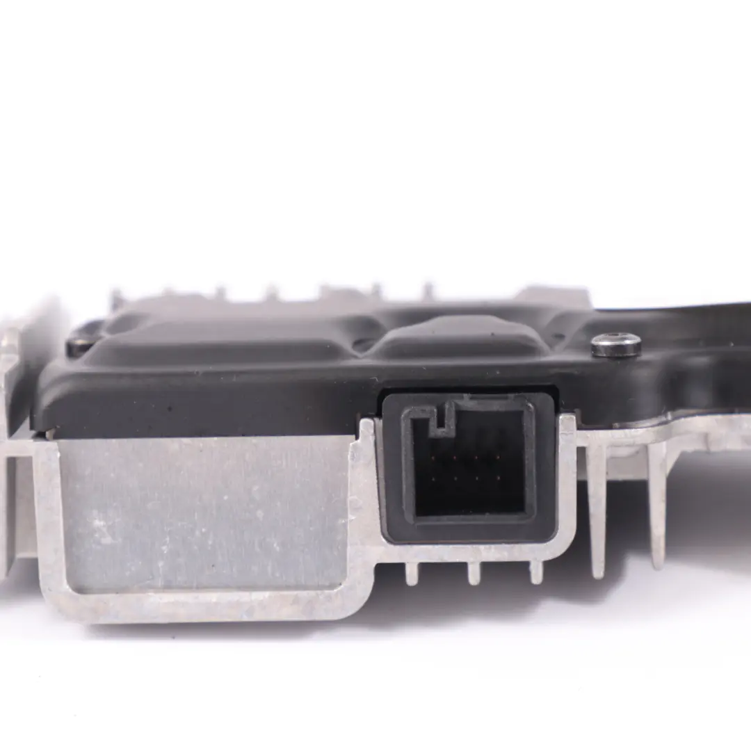 Mercedes W205 Module polyvalent contrôle caméra pare-brise - SKU A2479006804 - Numéro de pièce A2479006804