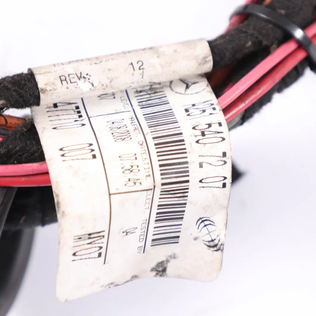 Connecteur de harnais câblage pour attelage remorque pour Mercedes W251 à propos du numéro de pièce A2515407207 Mercedes W251 Connecteur de harnais câblage pour attelage remorque - SKU A2515407207 - Numéro de pièce A2515407207