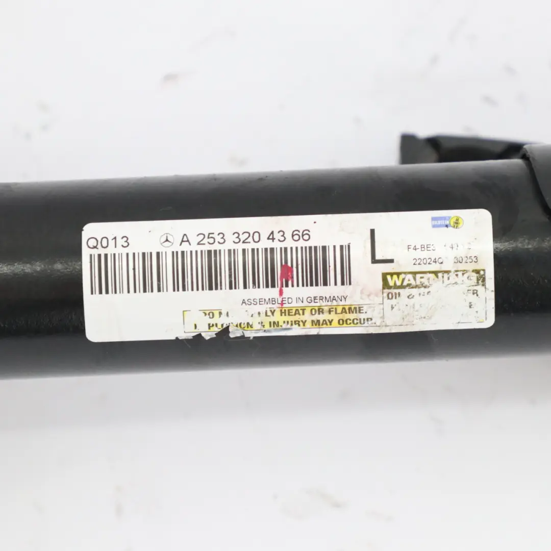 Amortiguador delantero Spring Strut Izquierdo para Mercedes GLC C253 con número de pieza A2533200730 Mercedes GLC C253 Amortiguador delantero Spring Strut Izquierdo - SKU A2533200730 - Número de pieza A2533200730