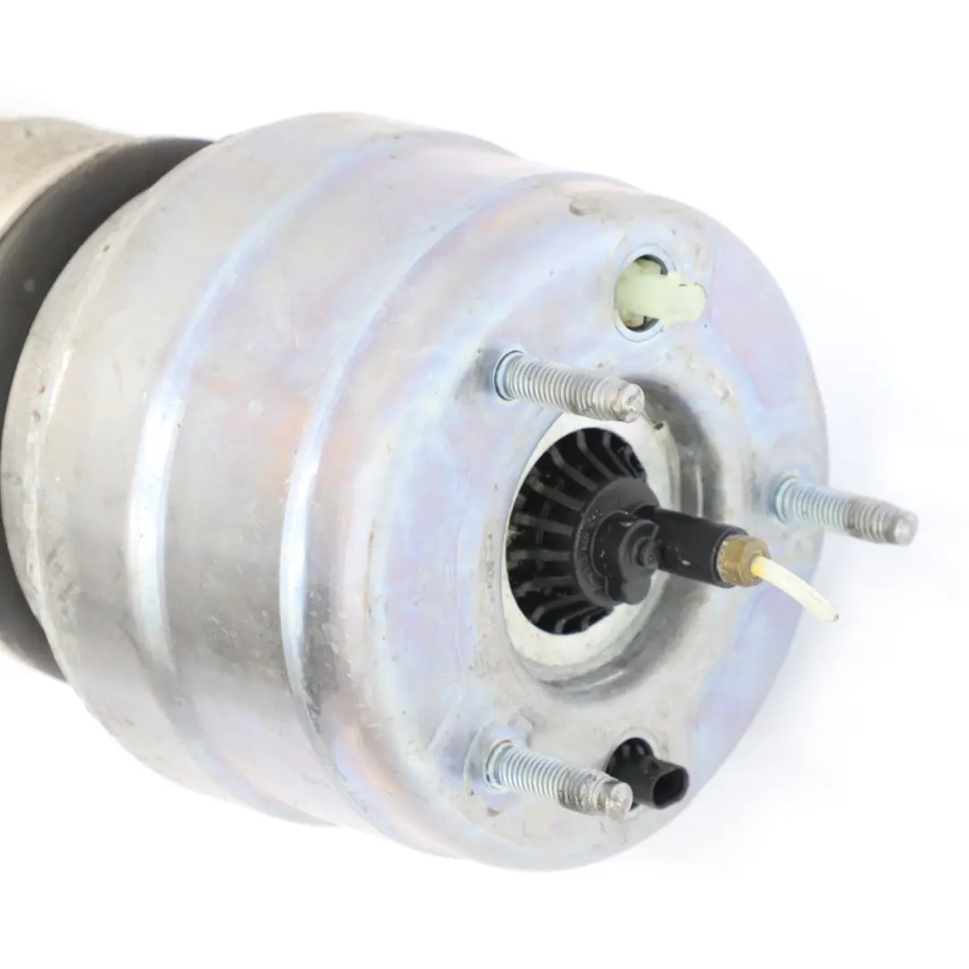 Federbein vorne rechts AMG Airmatic Stoßdämpfer für Mercedes GLC C253 mit Teilenummer A2533207001 Mercedes GLC C253 Federbein vorne rechts AMG Airmatic Stoßdämpfer - SKU A2533207001 - Teilenummer A2533207001