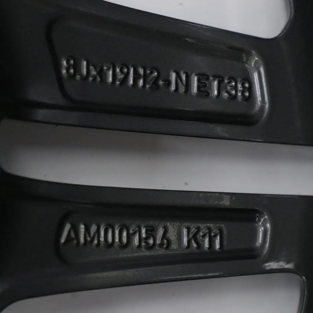 Szara Felga Aluminiowa 19" 8J ET:38 do Mercedes W213 X253 o numerze A2534015300 Mercedes W213 X253 Szara Felga Aluminiowa 19" 8J ET:38 - SKU A2534015300-2 - Numer Części A2534015300