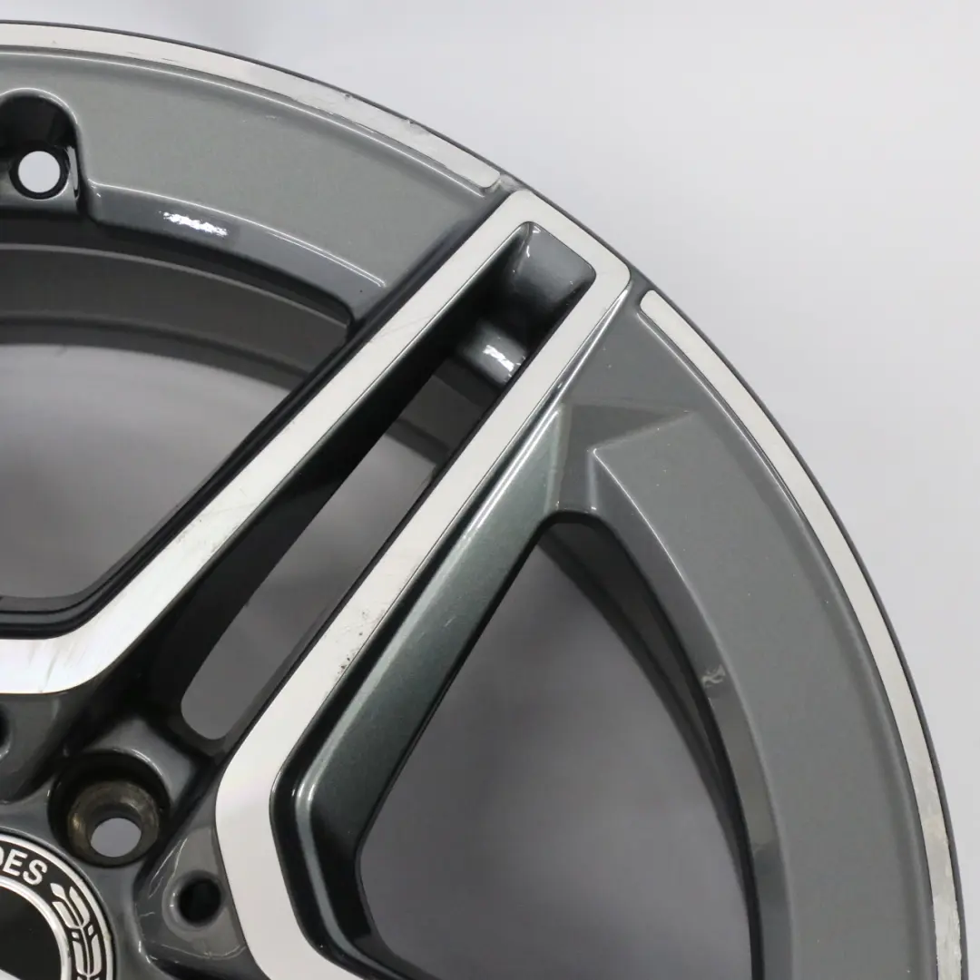 Grau Leichtmetallfelge 19" 8J ET:38 für Mercedes W213 X253 mit Teilenummer A2534015300 Mercedes W213 X253 Grau Leichtmetallfelge 19" 8J ET:38 - SKU A2534015300-2 - Teilenummer A2534015300