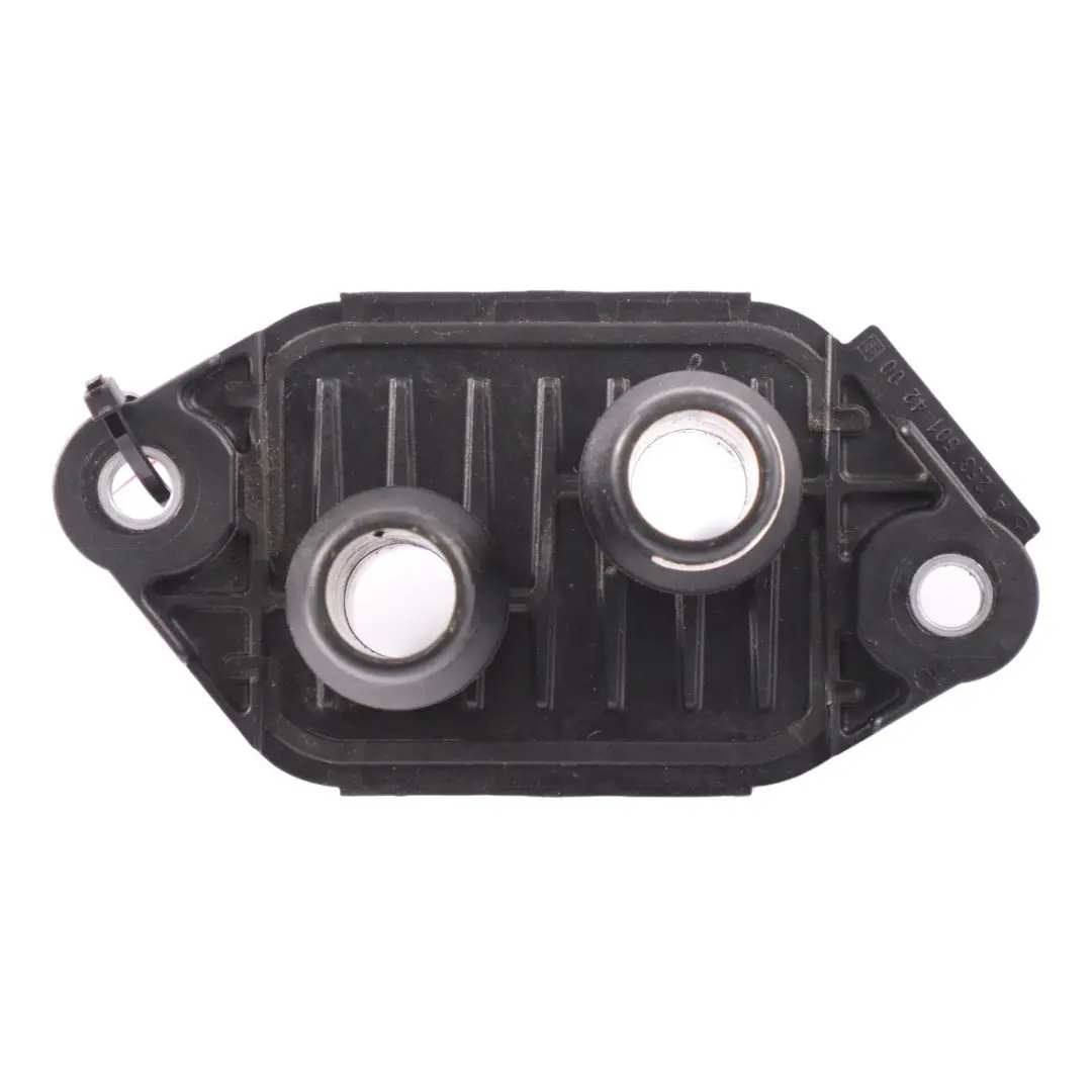 Enganche manguera refrigeración para Mercedes W213 H243 Hybrid con número de pieza A2535014200 Mercedes W213 H243 Hybrid Enganche manguera refrigeración - SKU A2535014200 - Número de pieza A2535014200