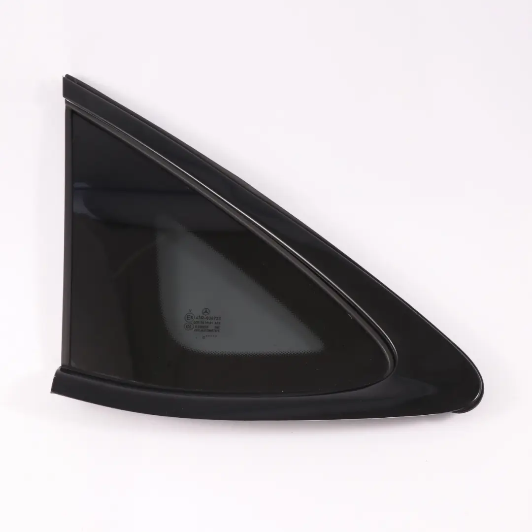 Vitre Latérale Fixe Arrière Gauche Teintée AS3 pour Mercedes GLC C253 à propos du numéro de pièce A2536702701 Mercedes GLC C253 Vitre Latérale Fixe Arrière Gauche Teintée AS3 - SKU A2536702701 - Numéro de pièce A2536702701
