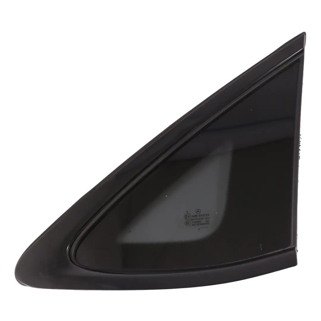 Vitre latérale fixe arrière droite teintée AS3 pour Mercedes GLC C253 à propos du numéro de pièce A2536702801 Mercedes GLC C253 Vitre latérale fixe arrière droite teintée AS3 - SKU A2536702801 - Numéro de pièce A2536702801