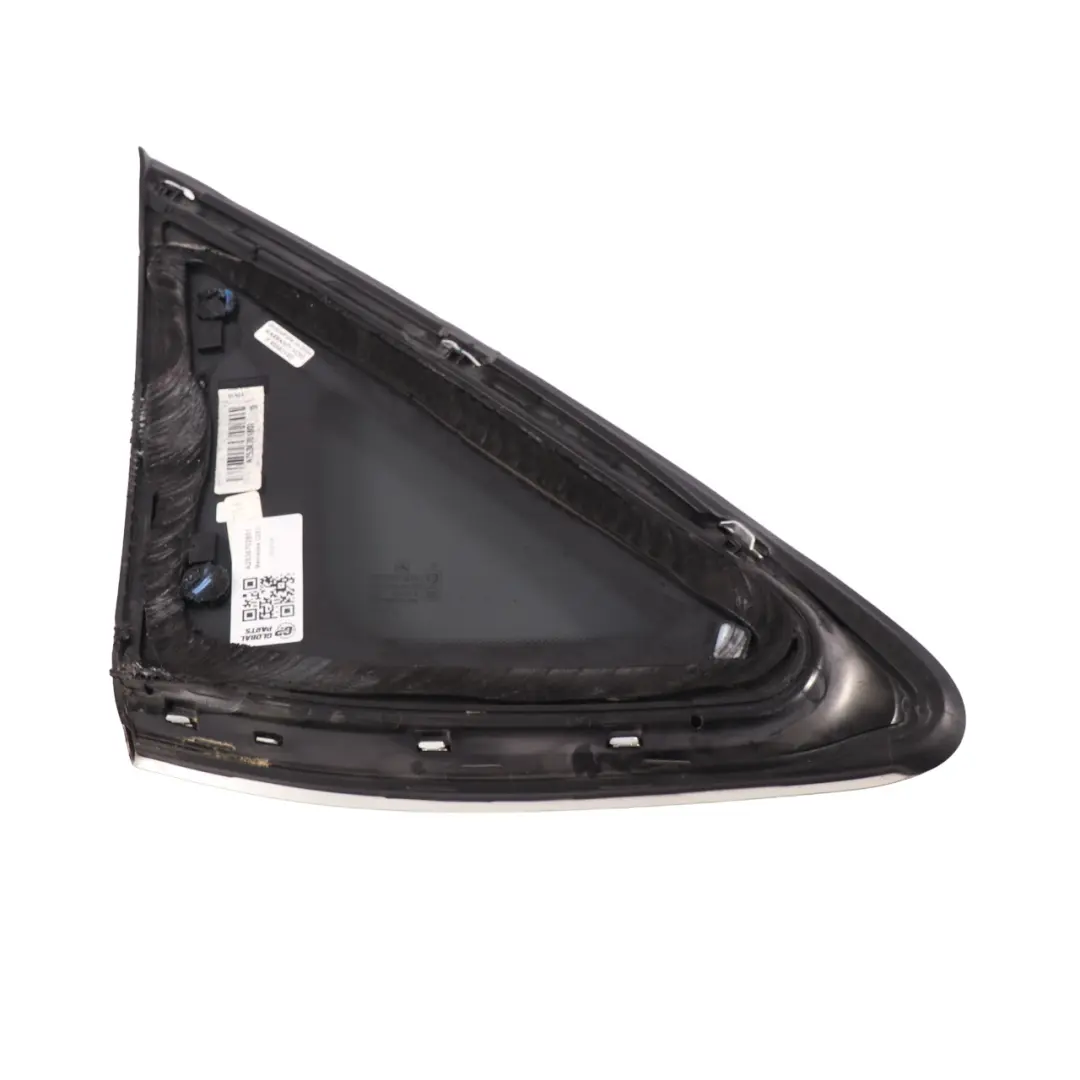 Vitre latérale fixe arrière droite teintée AS3 pour Mercedes GLC C253 à propos du numéro de pièce A2536702801 Mercedes GLC C253 Vitre latérale fixe arrière droite teintée AS3 - SKU A2536702801 - Numéro de pièce A2536702801
