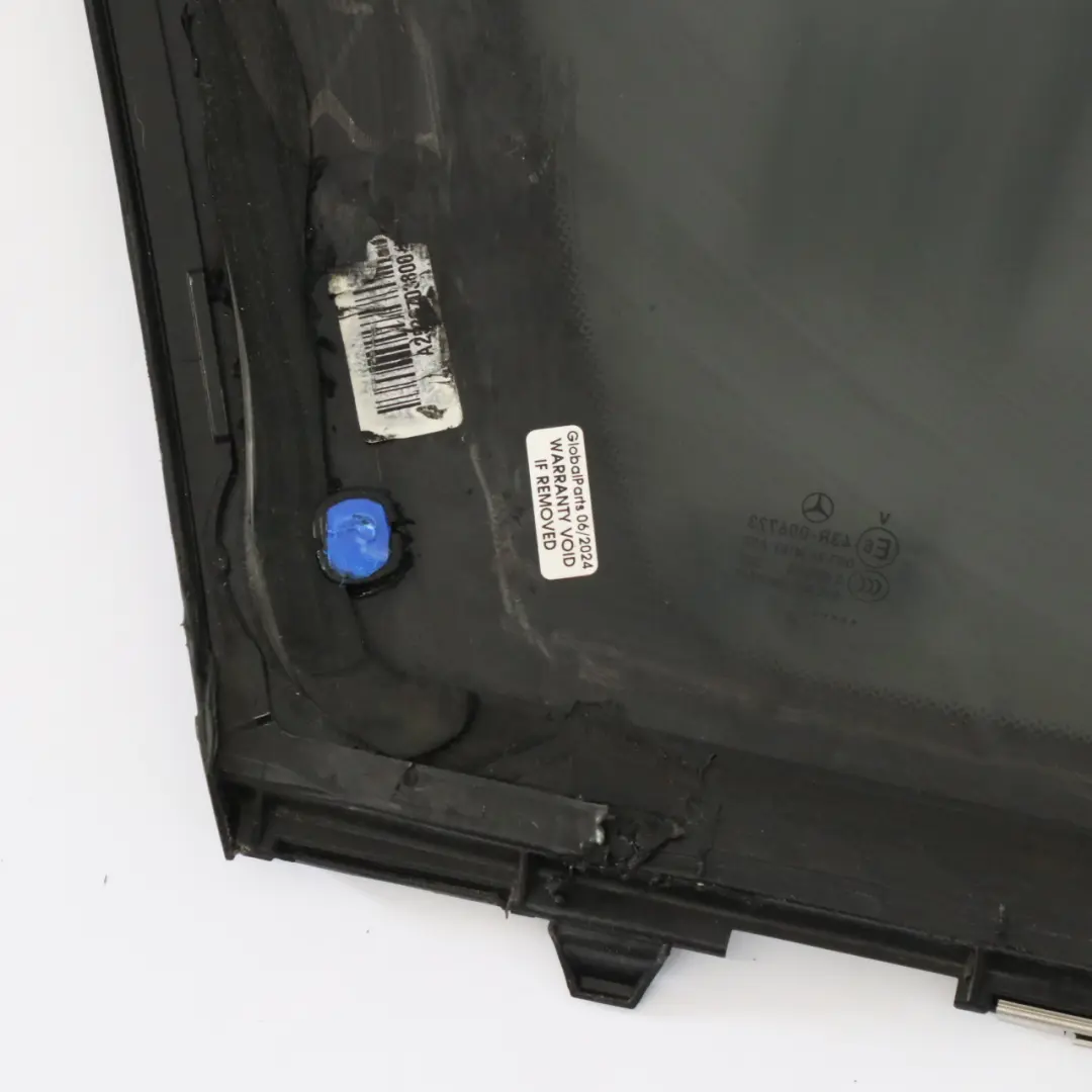 Vitrage arrière droit quart teinté AS3 pour Mercedes GLC X253 à propos du numéro de pièce A2536706800 Mercedes GLC X253 Vitrage arrière droit quart teinté AS3 - SKU A2536706800-1 - Numéro de pièce A2536706800