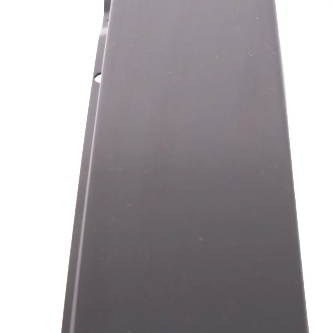 Embellecedor Exterior Puerta Delantera Izquierda para Mercedes GLC X253 con número de pieza A2536900187 Mercedes GLC X253 Embellecedor Exterior Puerta Delantera Izquierda - SKU A2536900187 - Número de pieza A2536900187