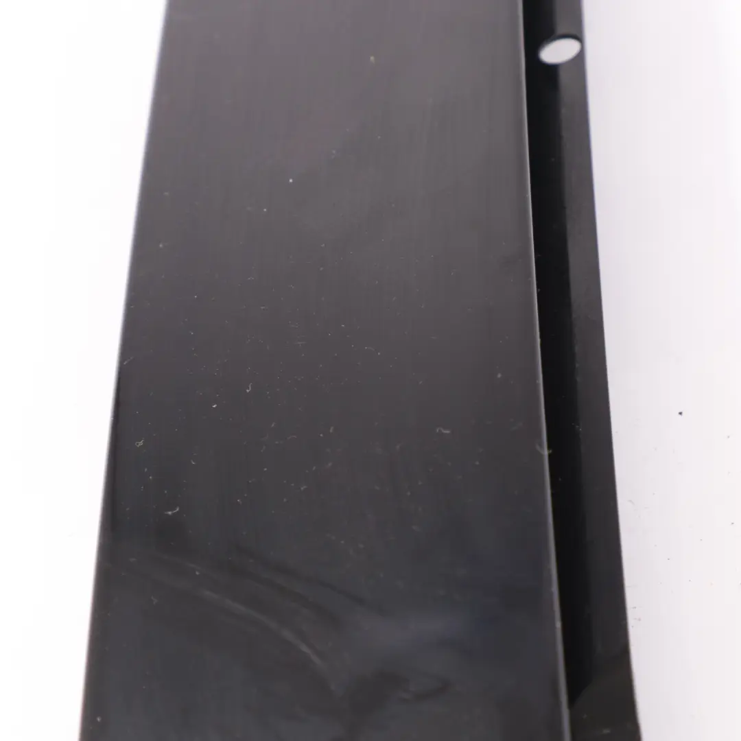 Copertura Montante B Posteriore Sinistro Porta per Mercedes GLC X253 con numero di parte A2536900387 Mercedes GLC X253 Copertura Montante B Posteriore Sinistro Porta - SKU A2536900387 - Numero di parte A2536900387