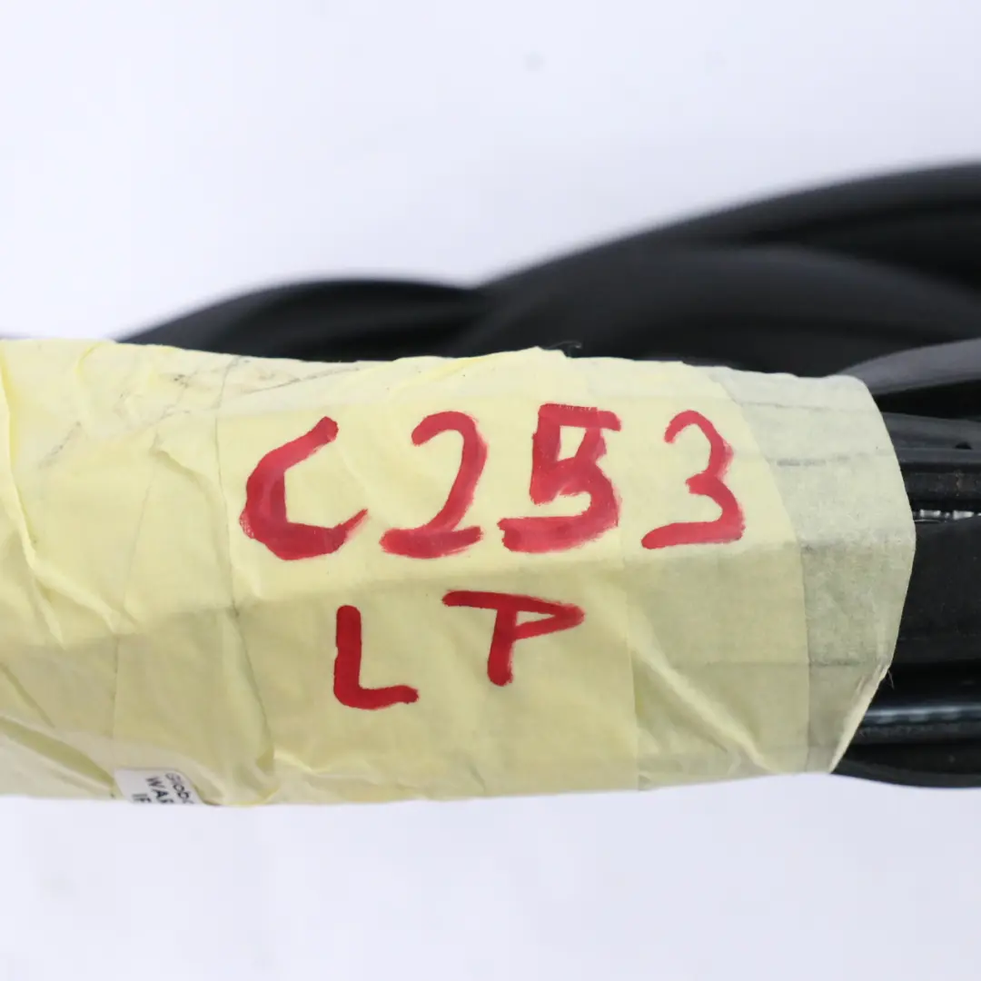 Guardabarros Delantero Izquierdo Derecho para Mercedes GLC C253 con número de pieza A2536970100 Mercedes GLC C253 Guardabarros Delantero Izquierdo Derecho - SKU A2536970100 - Número de pieza A2536970100