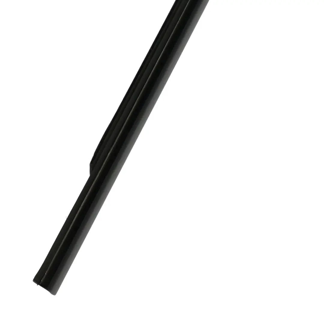 Joint de vitre avant droite Sealing Strip pour Mercedes C253 à propos du numéro de pièce A2537200224 Mercedes C253 Joint de vitre avant droite Sealing Strip - SKU A2537200224 - Numéro de pièce A2537200224