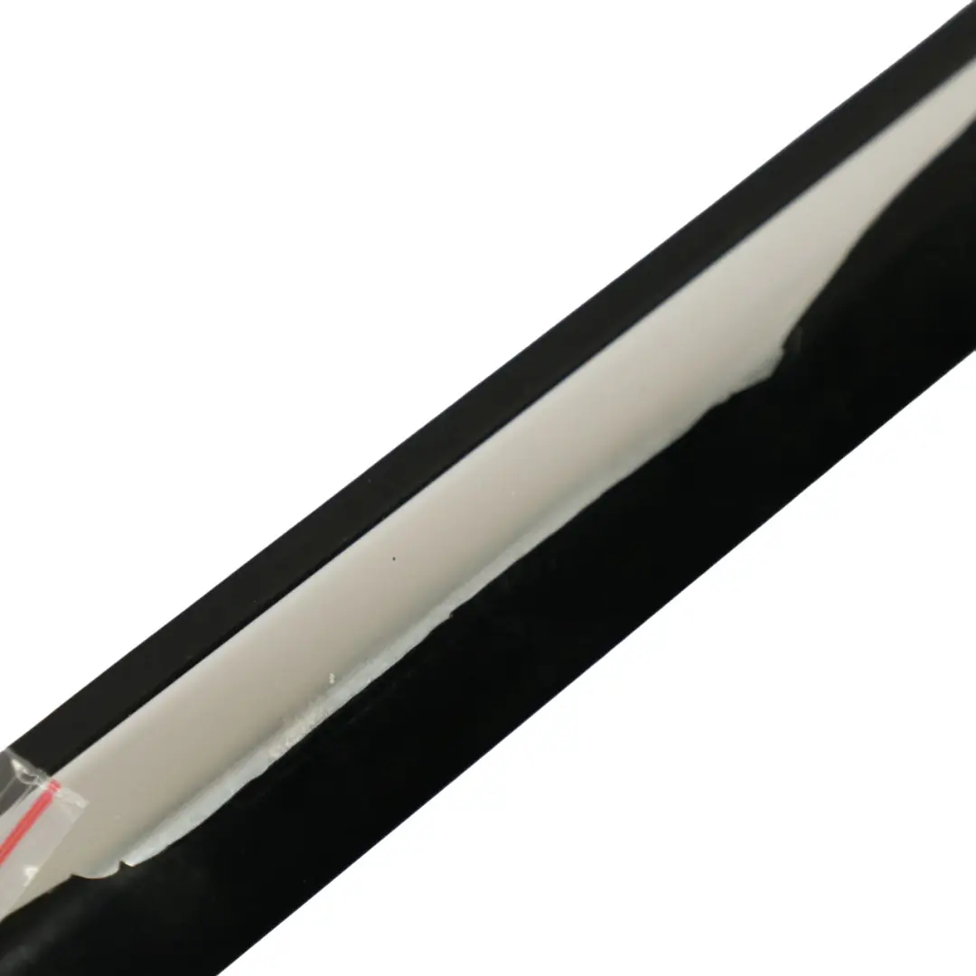 Tira de Sellado Delantera Derecha para Mercedes C253 con número de pieza A2537200224 Mercedes C253 Tira de Sellado Delantera Derecha - SKU A2537200224 - Número de pieza A2537200224