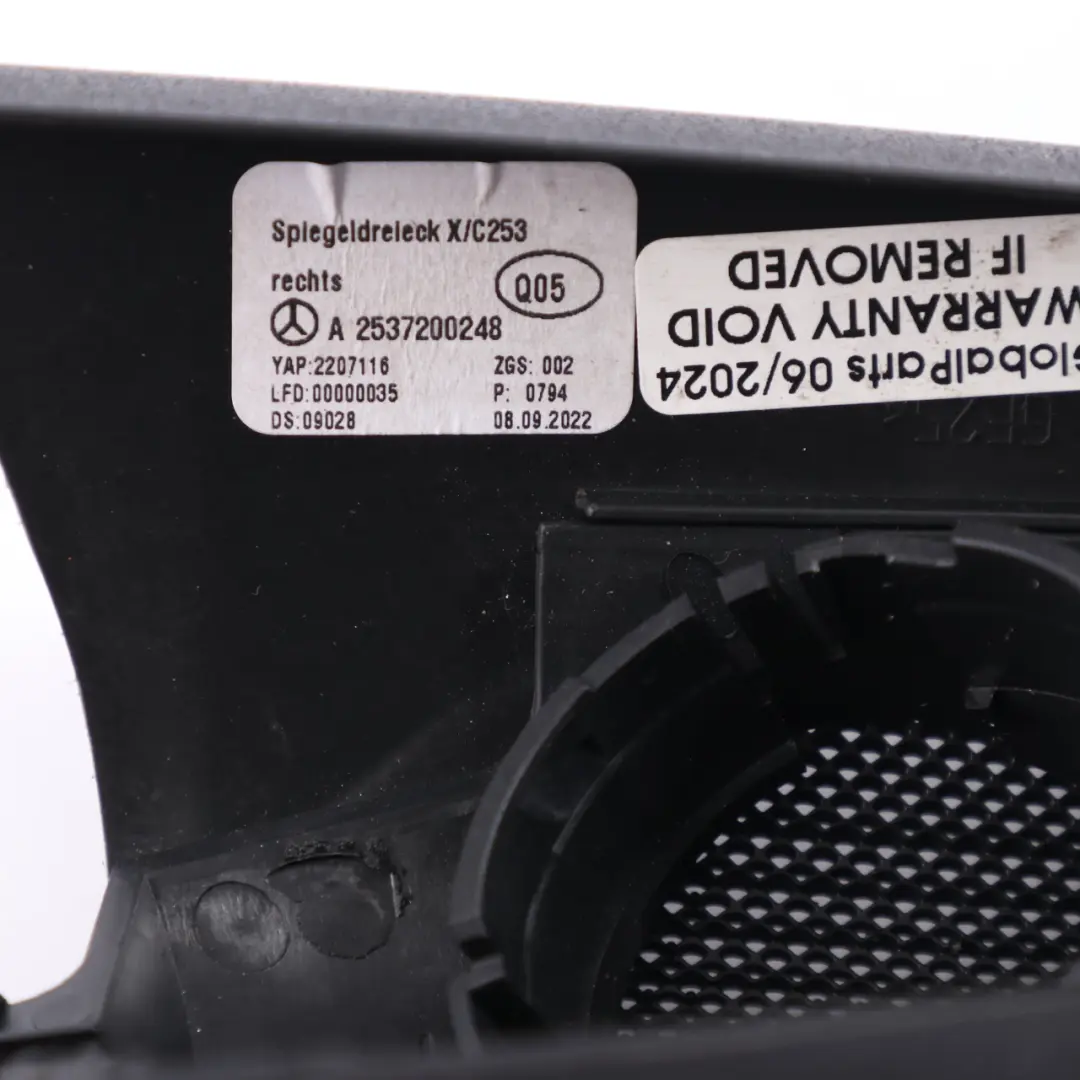 Embellecedor Triángulo Tapa Altavoz Delantero Derecho para Mercedes C253 con número de pieza A2537200248 Mercedes C253 Embellecedor Triángulo Tapa Altavoz Delantero Derecho - SKU A2537200248 - Número de pieza A2537200248