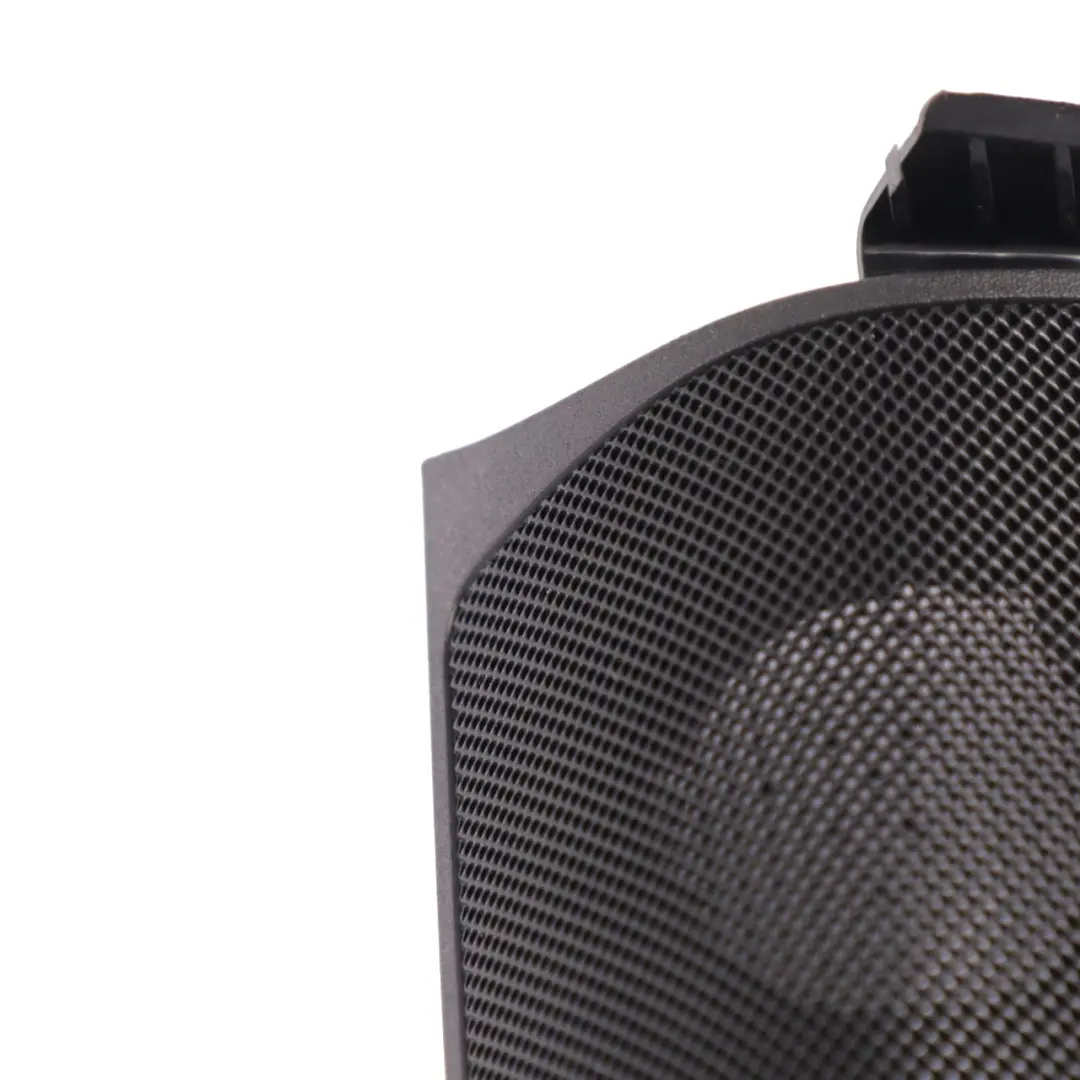 Couvercle haut parleur triangulaire avant droite pour Mercedes C253 à propos du numéro de pièce A2537200248 Mercedes C253 Couvercle haut parleur triangulaire avant droite - SKU A2537200248 - Numéro de pièce A2537200248