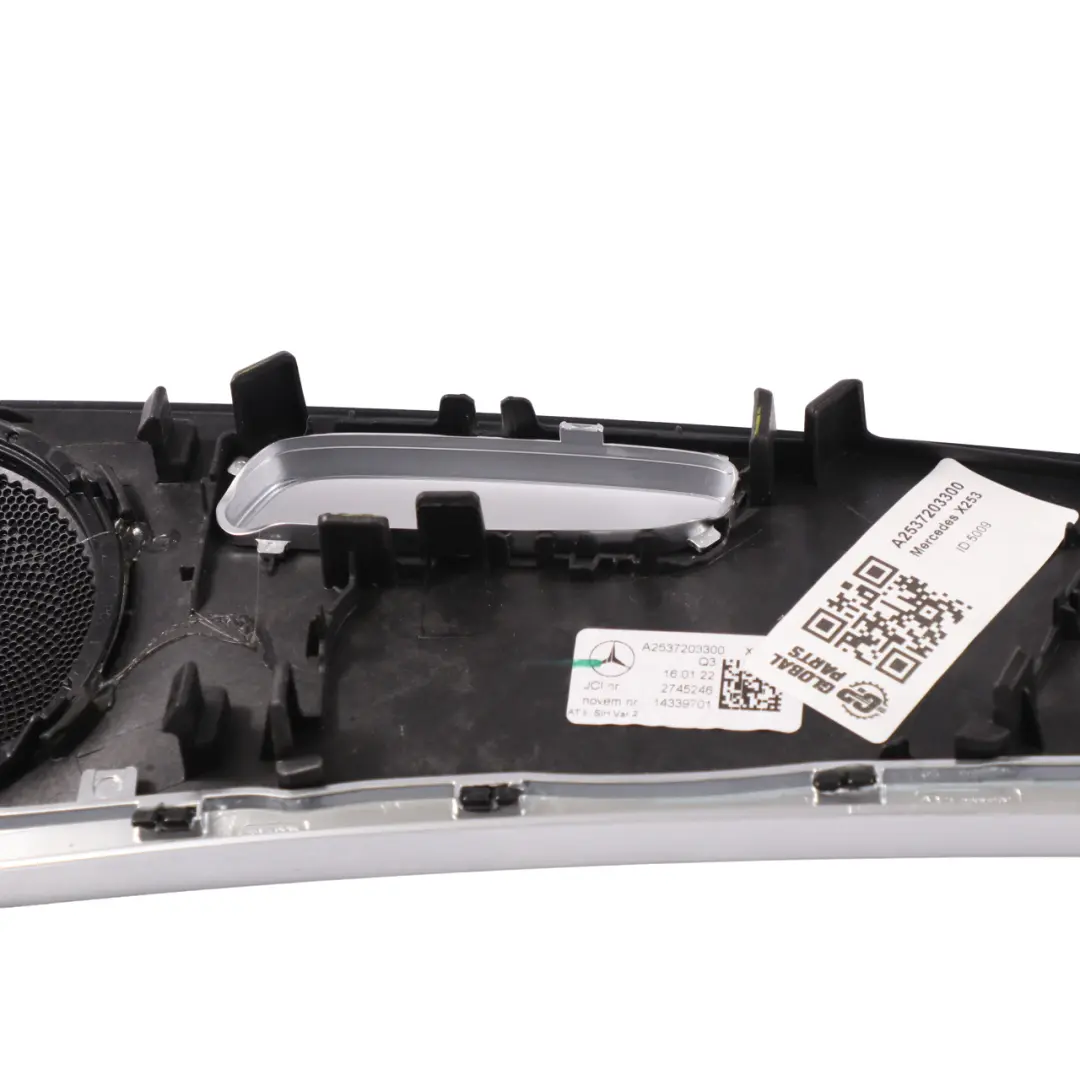 Baguette De Carte De Porte Avant Gauche Argent pour Mercedes GLC X253 à propos du numéro de pièce A2537203300 Mercedes GLC X253 Baguette De Carte De Porte Avant Gauche Argent - SKU A2537203300 - Numéro de pièce A2537203300