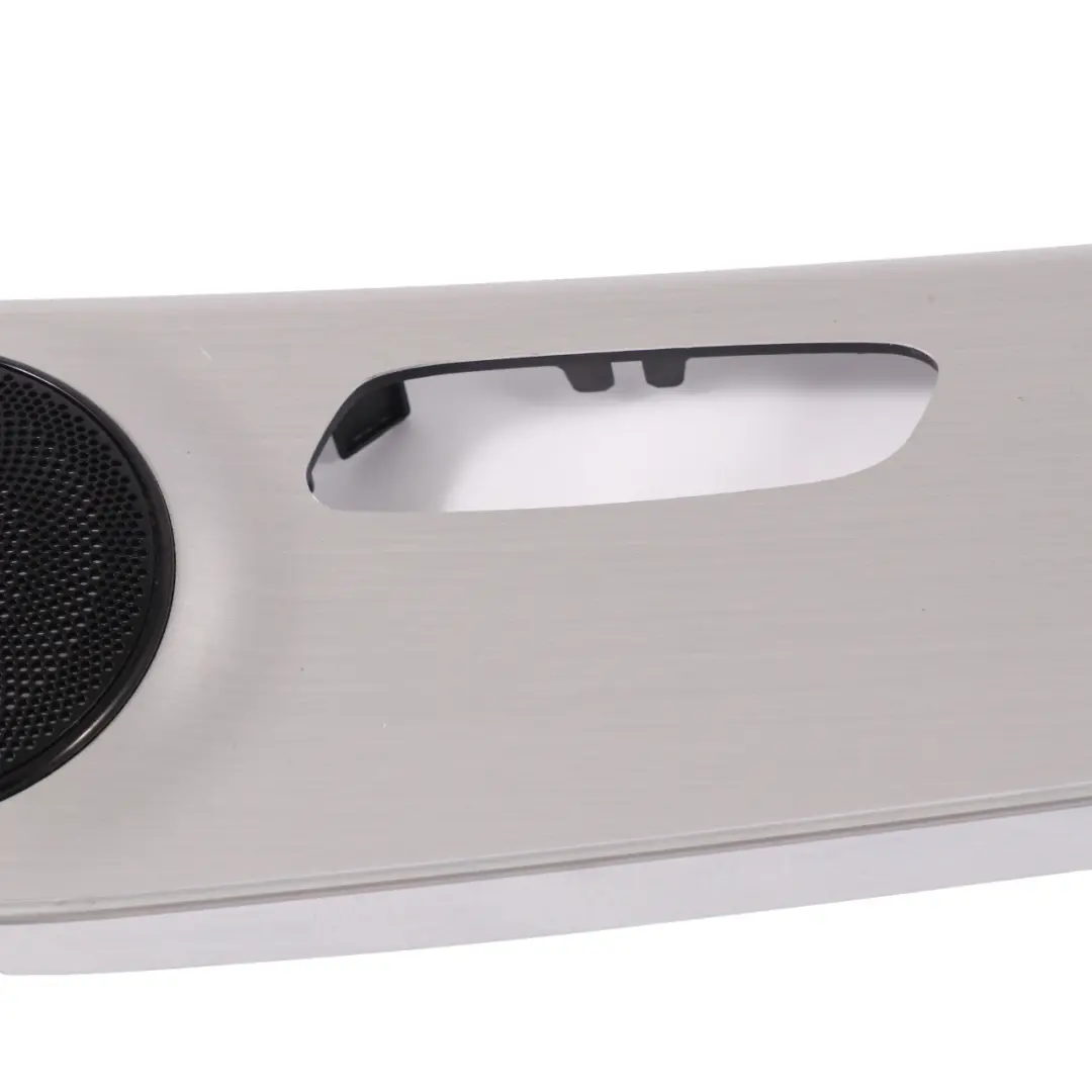 Delantera Derecha Tarjeta Puerta Tira Recorte para Mercedes GLC X253 con número de pieza A2537203400 Mercedes GLC X253 Delantera Derecha Tarjeta Puerta Tira Recorte - SKU A2537203400 - Número de pieza A2537203400