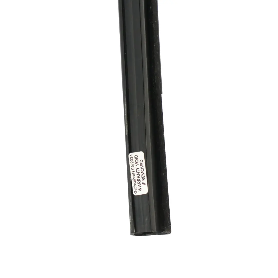 Mercedes GLC X253 Joint porte Fenêtre avant gauche Cadre guidage - SKU A2537257300 - Numéro de pièce A2537257300