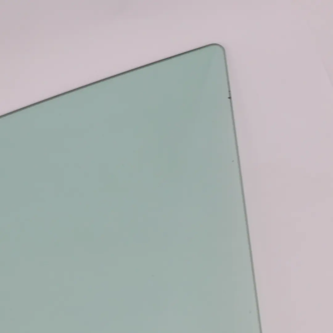 Cristal lateral puerta delantera izquierda para Mercedes GLC C253 Coupe con número de pieza A2537257900 Mercedes GLC C253 Coupe Cristal lateral puerta delantera izquierda - SKU A2537257900 - Número de pieza A2537257900