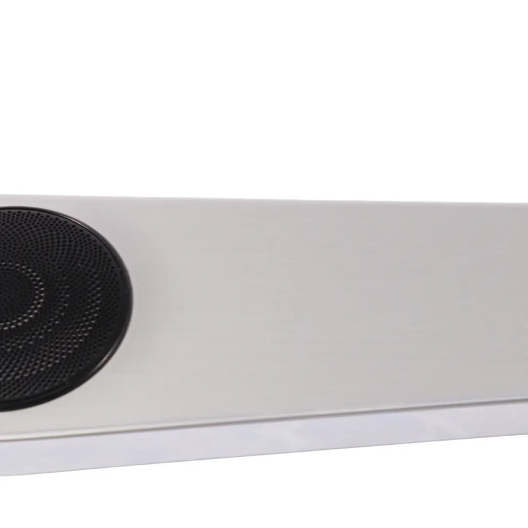 Listwa Wykończenia Boczka Drzwi Tylna Prawa do Mercedes GLC X253 o numerze A2537300801 Mercedes GLC X253 Listwa Wykończenia Boczka Drzwi Tylna Prawa - SKU A2537300801 - Numer Części A2537300801