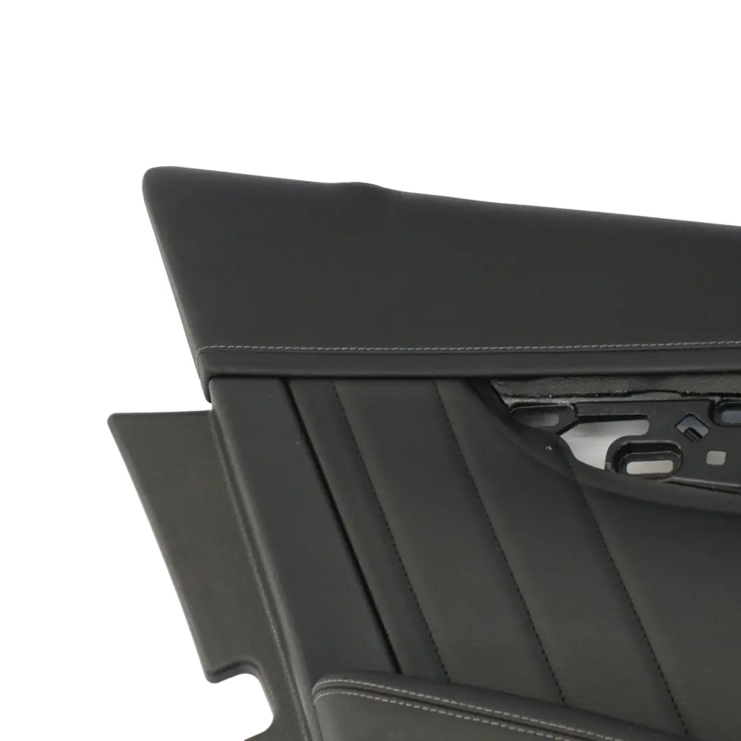 Embellecedor Tarjeta Puerta Trasera Izquierda Panel Negro AMG para Mercedes GLC C253 con número de pieza A2537301503 Mercedes GLC C253 Embellecedor Tarjeta Puerta Trasera Izquierda Panel Negro AMG - SKU A2537301503-1 - Número de pieza A2537301503