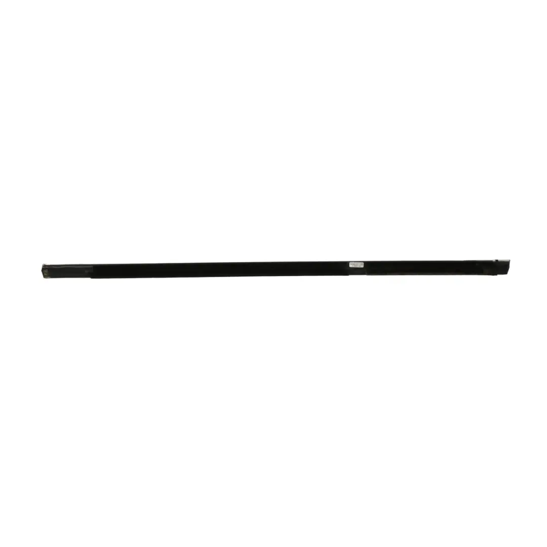 Guarnizione Esterna Posteriore Portiera Sinistra per Mercedes GLC C253 con numero di parte A2537305904 Mercedes GLC C253 Guarnizione Esterna Posteriore Portiera Sinistra - SKU A2537305904 - Numero di parte A2537305904