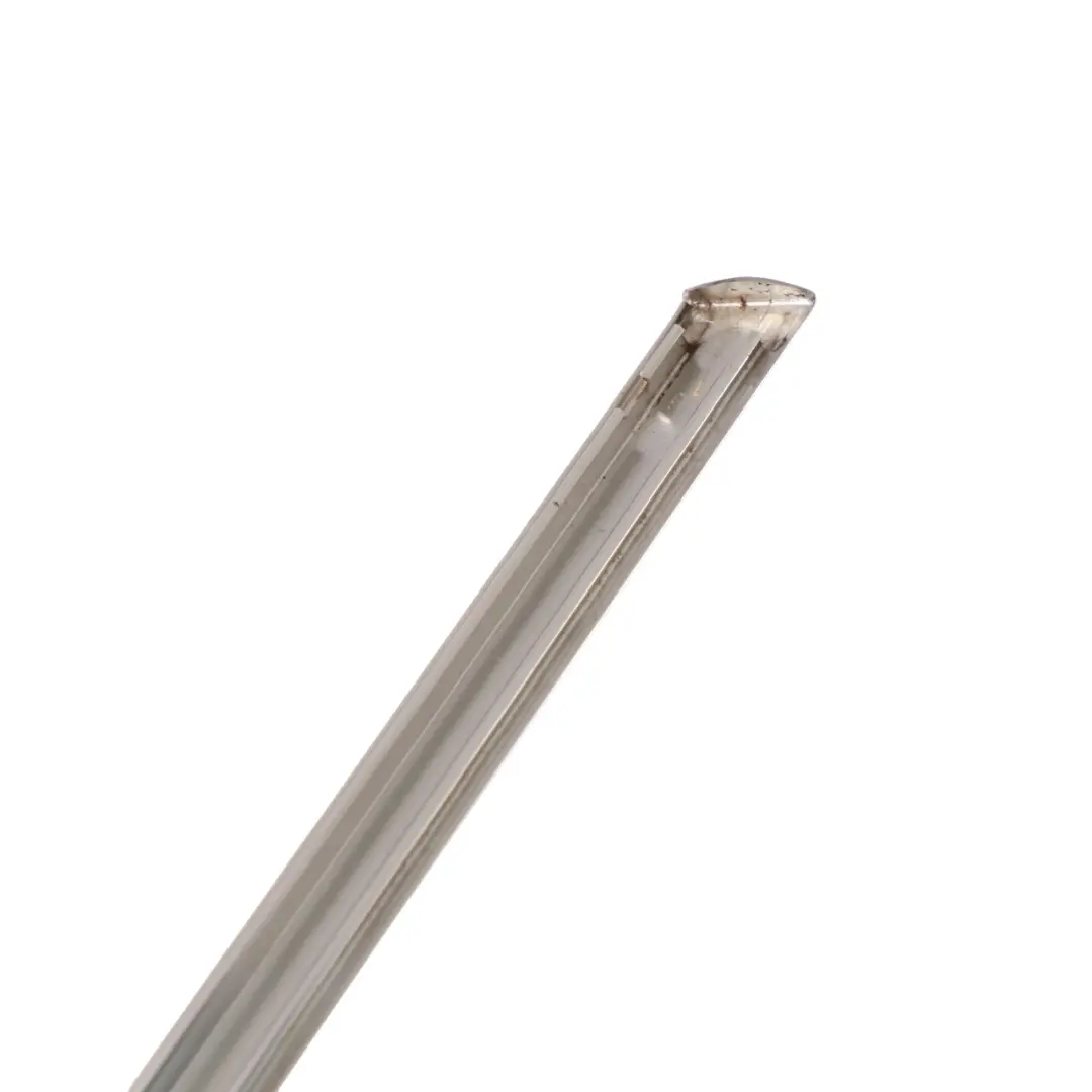 Cache fenêtre Porte Arrière Gauche Guide de finition Chrome pour Mercedes GLC X253 à propos du numéro de pièce A2537350182 Mercedes GLC X253 Cache fenêtre Porte Arrière Gauche Guide de finition Chrome - SKU A2537350182 - Numéro de pièce A2537350182