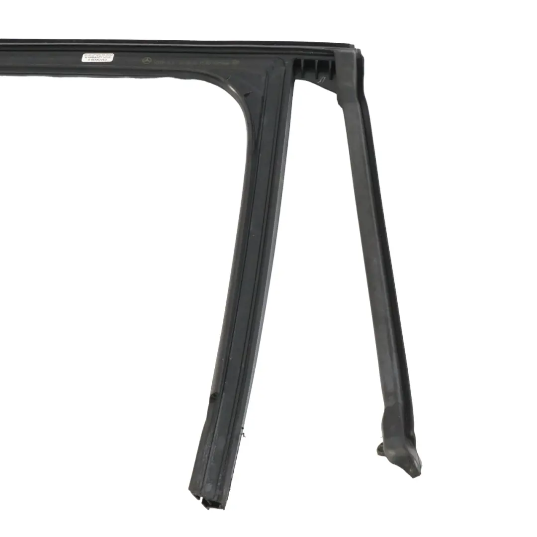 Fenster Führungs Schiene Dichtung Tür Hinten Links für Mercedes GLC C253 mit Teilenummer A2537352100 Mercedes GLC C253 Fenster Führungs Schiene Dichtung Tür Hinten Links - SKU A2537352100 - Teilenummer A2537352100