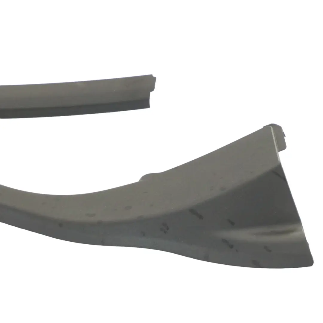 Cadre Fenêtre Porte Arrière Gauche Cache Joint Noir pour Mercedes X253 à propos du numéro de pièce A2537370300 Mercedes X253 Cadre Fenêtre Porte Arrière Gauche Cache Joint Noir - SKU A2537370300 - Numéro de pièce A2537370300