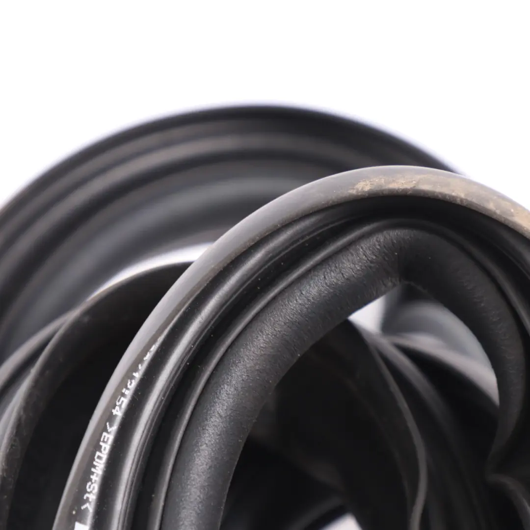 Kofferraum Heckklappe Dichtung Gummidichtung Dichtung für Mercedes C253 mit Teilenummer A2537403001 Mercedes C253 Kofferraum Heckklappe Dichtung Gummidichtung Dichtung - SKU A2537403001 - Teilenummer A2537403001