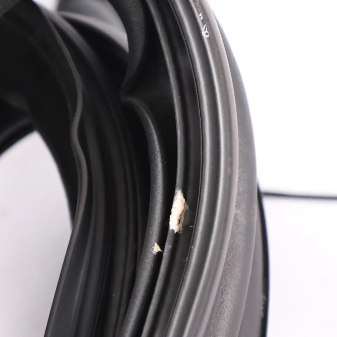 Mercedes C253 Uszczelka Guma Tylnej Klapy Bagażnika - SKU A2537403001 - Numer Części A2537403001