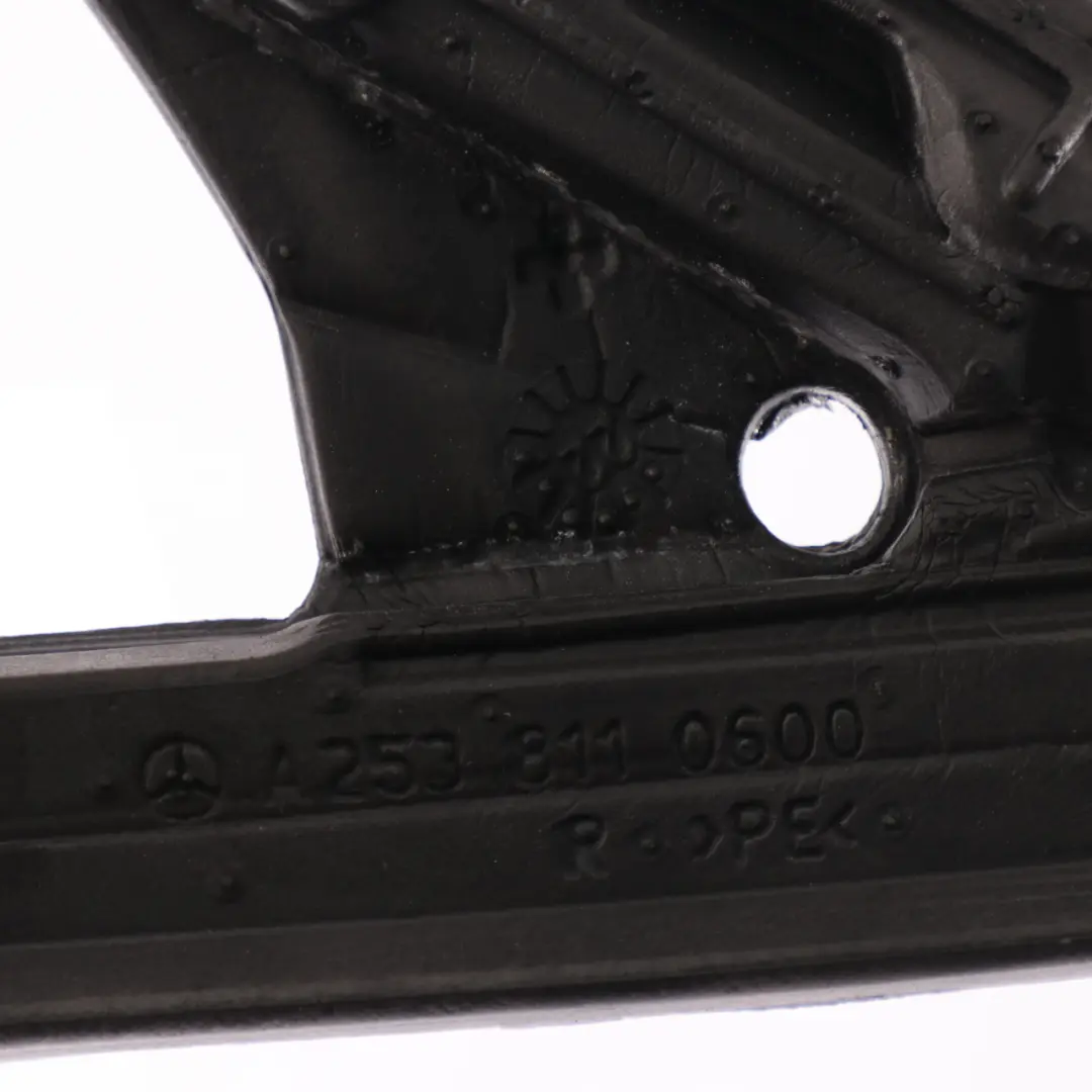 Mercedes C253 Pianka Wygłuszenie Lusterka Przód Prawy - SKU A2538110600 - Numer Części A2538110600