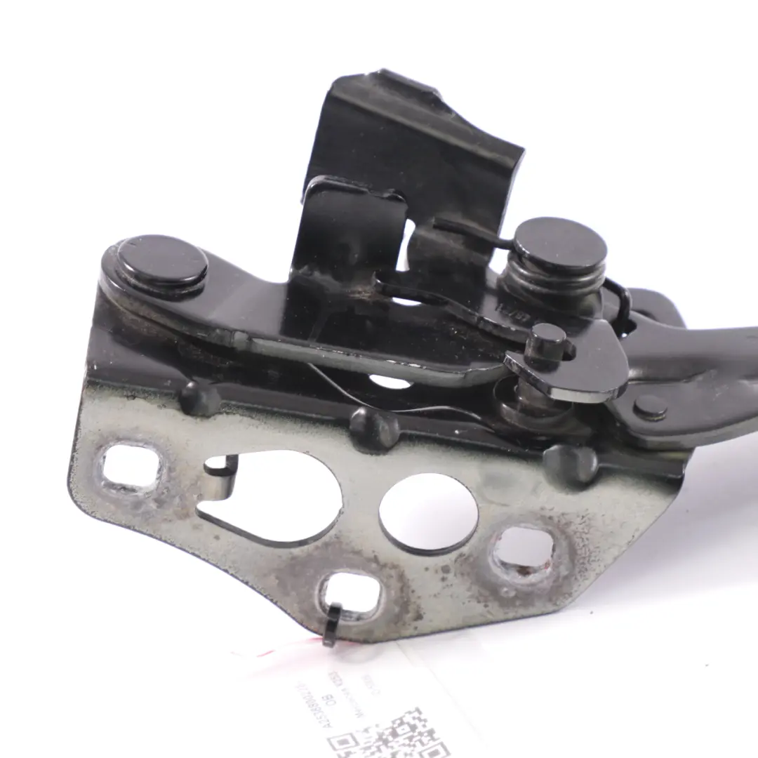 Mercedes X253 Charnière de capot droite Noir Obsidien Métallisé - 197 - SKU A2538800228-OB - Numéro de pièce A2538800228