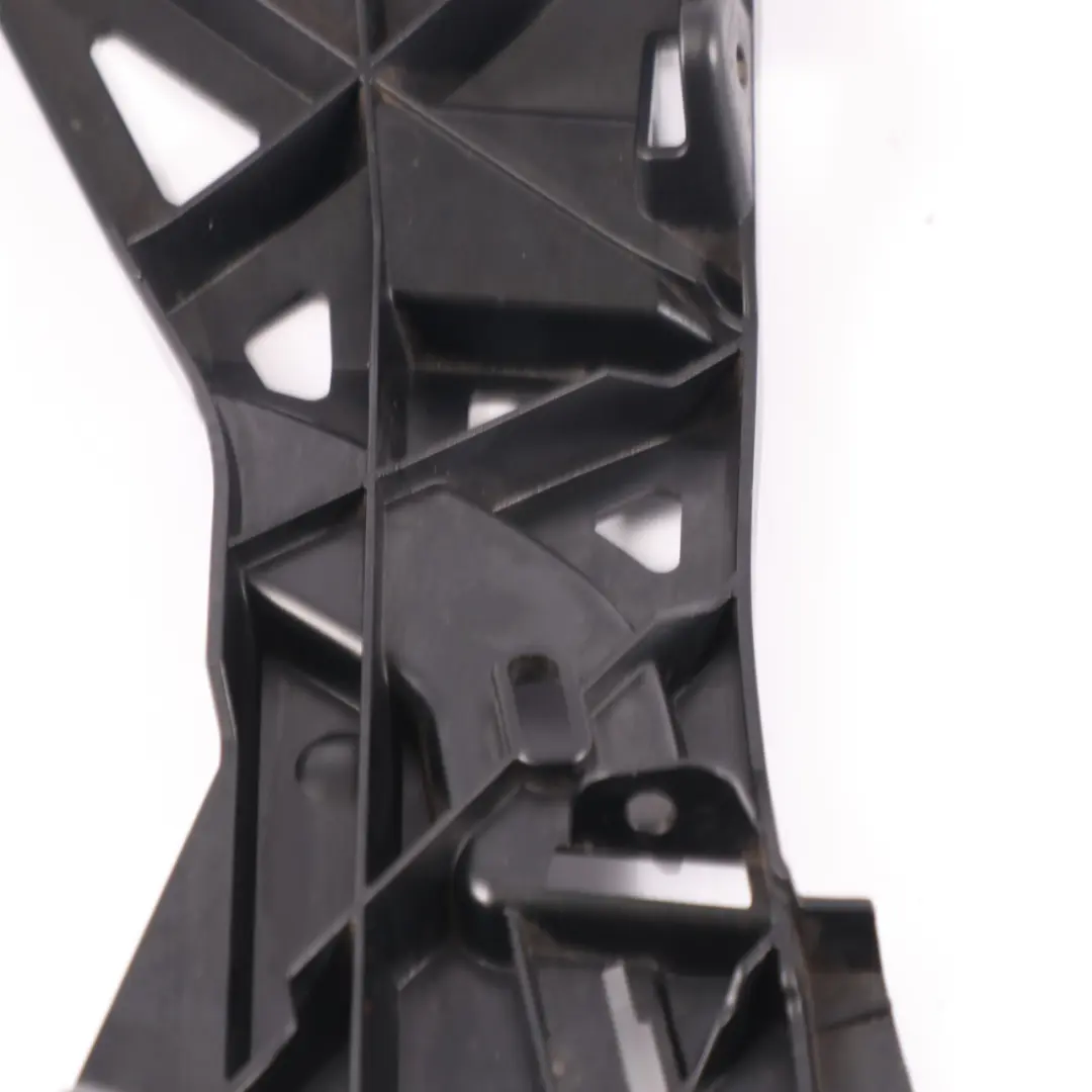 Soporte de guía de parachoques trasero derecho para Mercedes GLC C253 con número de pieza A2538805205 Mercedes GLC C253 Soporte de guía de parachoques trasero derecho - SKU A2538805205 - Número de pieza A2538805205