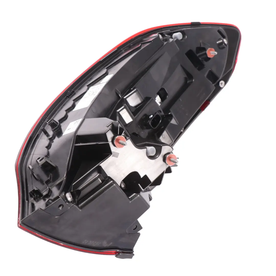 Tylna Lampa Światło Prawa Panelu Bocznego do Mercedes GLC C253 o numerze A2539060902 Mercedes GLC C253 Tylna Lampa Światło Prawa Panelu Bocznego - SKU A2539060902 - Numer Części A2539060902