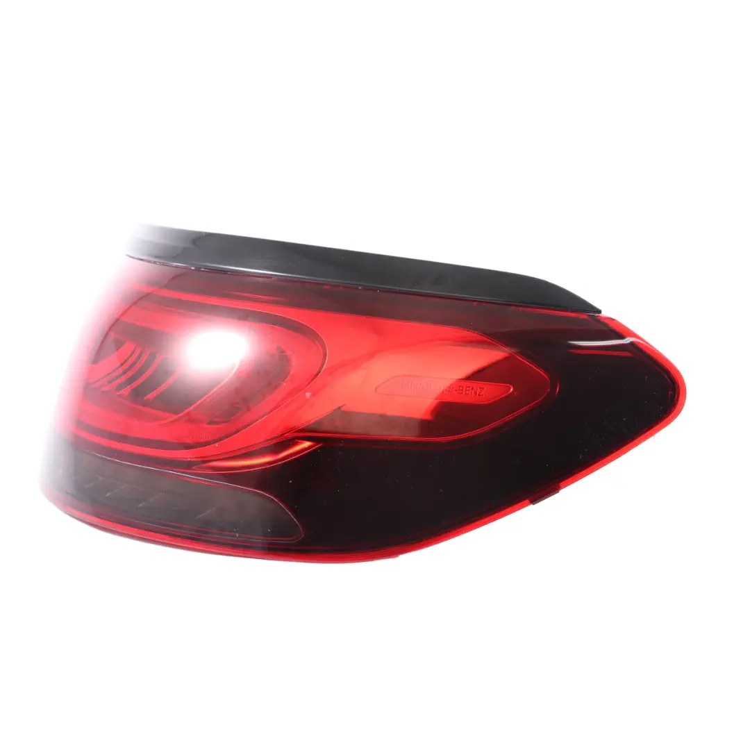 Mercedes GLC C253 Coupe Rückleuchte Rechts Seitenverkleidung Licht - SKU A2539060902 - Teilenummer A2539060902