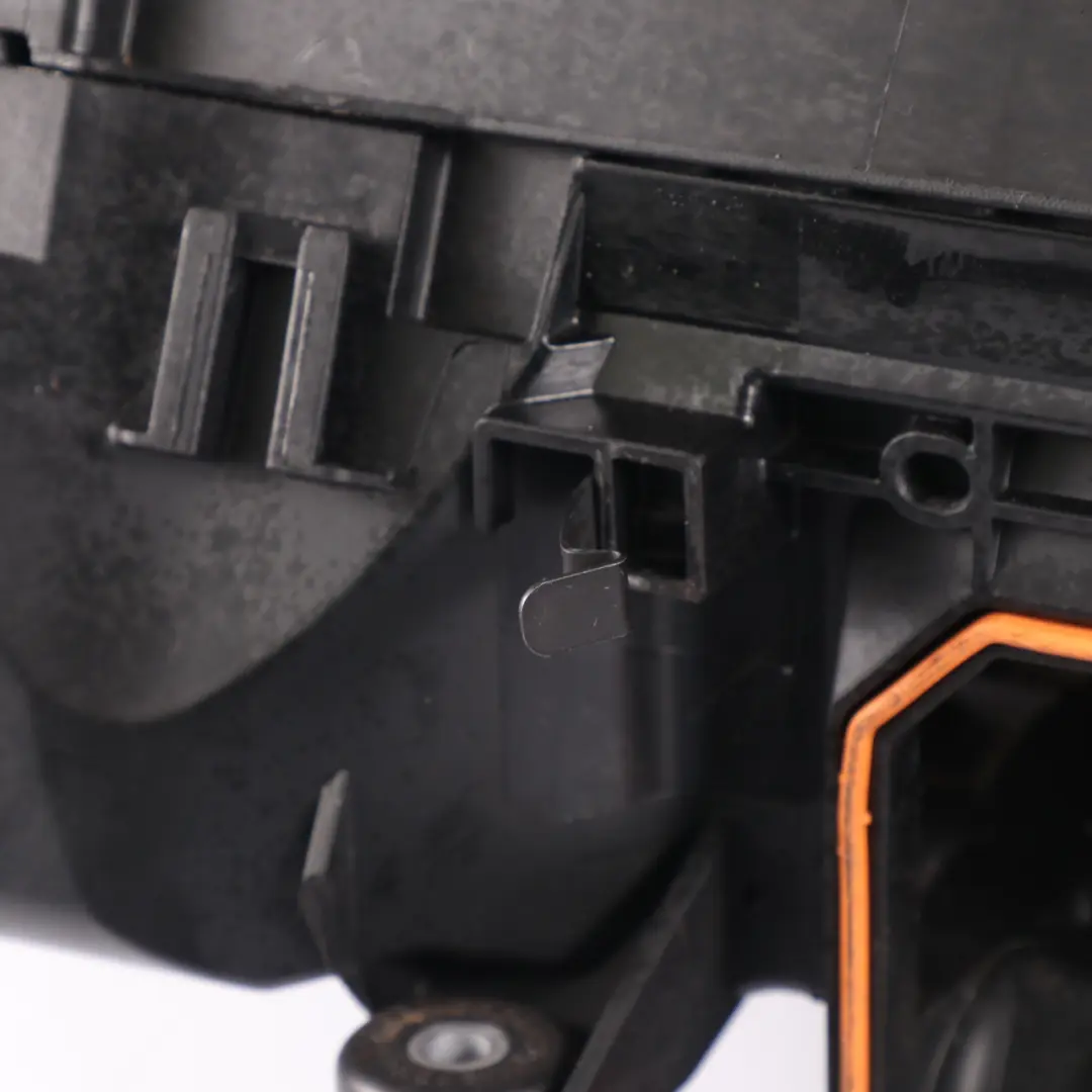 M264 Gasolina Filtro de Aire Caja Admisión Carcasa para Mercedes W205 con número de pieza A2640900000 Mercedes W205 M264 Gasolina Filtro de Aire Caja Admisión Carcasa - SKU A2640900000-1 - Número de pieza A2640900000