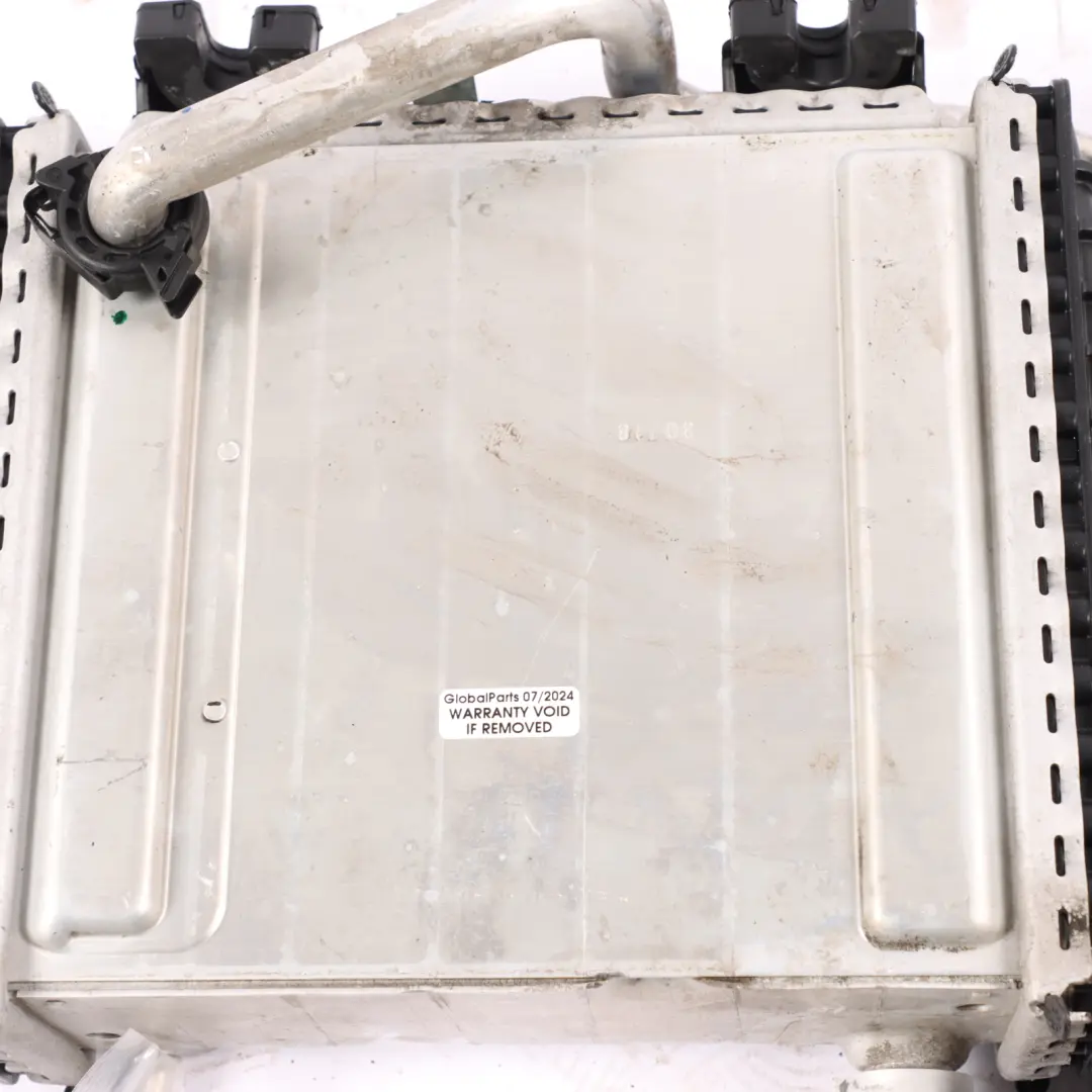 M264 Radiateur Intercooler Refroidisseur pour Mercedes W205 W213 C238 à propos du numéro de pièce A2640905300 Mercedes W205 W213 C238 M264 Radiateur Intercooler Refroidisseur - SKU A2640905300-1 - Numéro de pièce A2640905300