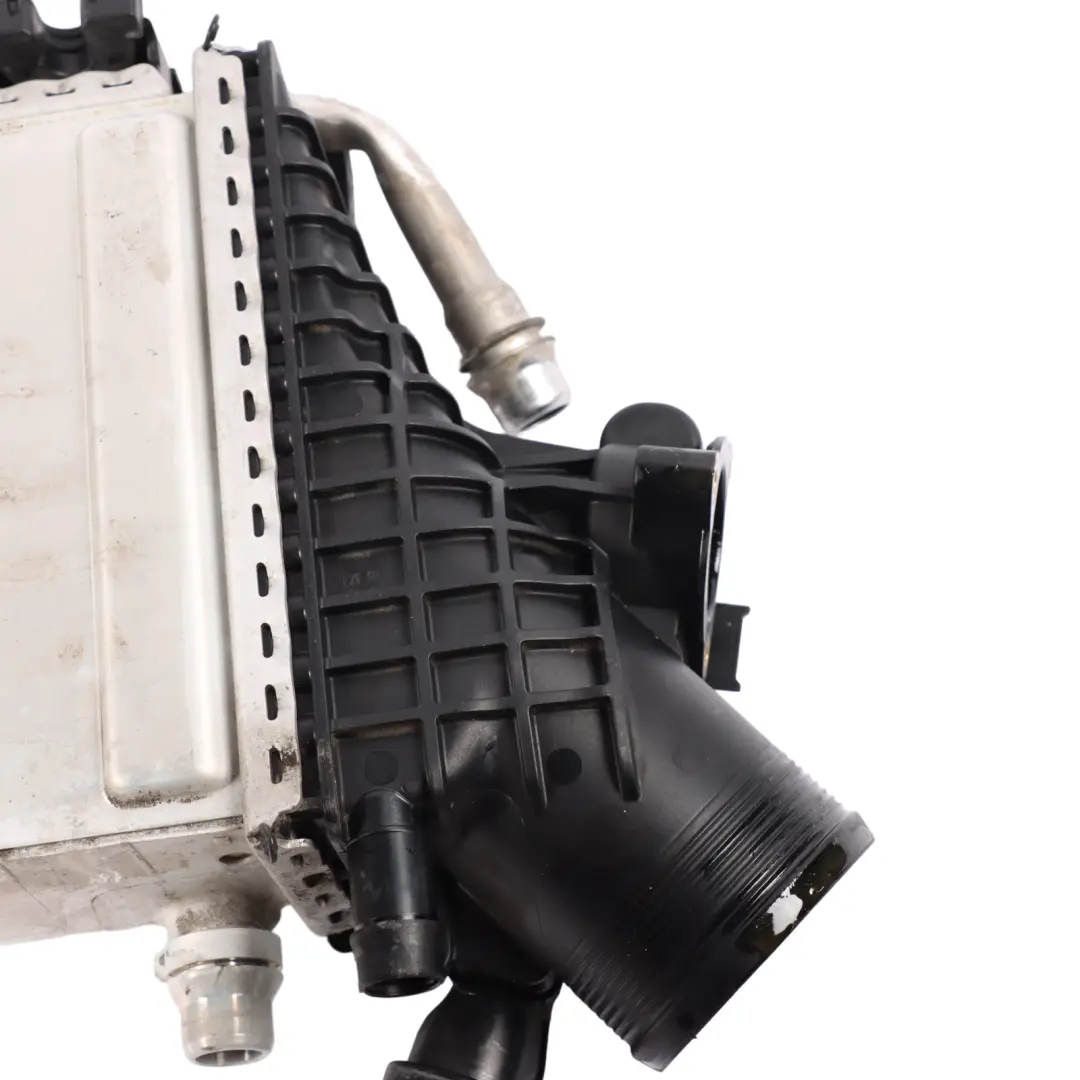 M264 Radiateur Intercooler Refroidisseur pour Mercedes W205 W213 C238 à propos du numéro de pièce A2640905300 Mercedes W205 W213 C238 M264 Radiateur Intercooler Refroidisseur - SKU A2640905300-1 - Numéro de pièce A2640905300