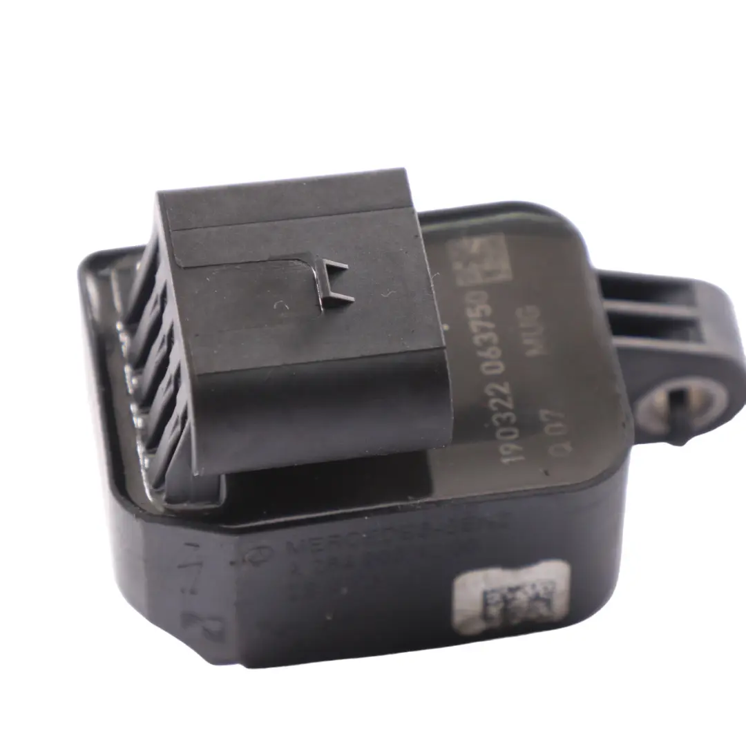 M264 M260 Benzinmotor Zündspule für Mercedes W177 C238 mit Teilenummer A2649061200 Mercedes W177 C238 M264 M260 Benzinmotor Zündspule - SKU A2649061200-1 - Teilenummer A2649061200