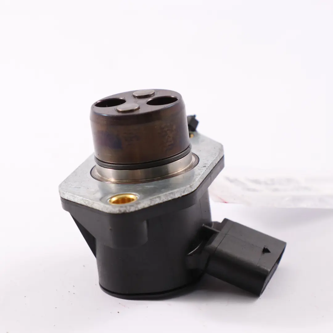 Benzina M264 Valvola solenoide regolatore albero per Mercedes W177 W247 con numero di parte A2649820500 Mercedes W177 W247 Benzina M264 Valvola solenoide regolatore albero - SKU A2649820500 - Numero di parte A2649820500