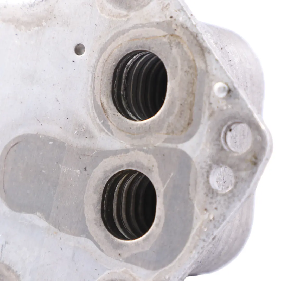 Base Refroidisseur Huile Mercedes X117 M260 Filtre Refroidisseur pour à propos du numéro de pièce A2701800500 Base Refroidisseur Huile Mercedes X117 M260 Filtre Refroidisseur - SKU A2701800500-1 - Numéro de pièce A2701800500