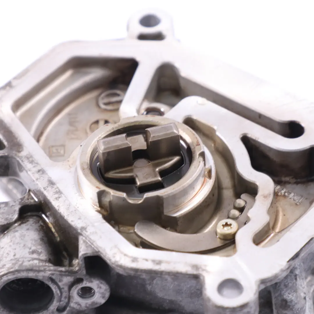 M270 Benzinmotor Unterdruckpumpe für Mercedes W176 W204 C207 W212 W246 mit Teilenummer A2701800901 Mercedes W176 W204 C207 W212 W246 M270 Benzinmotor Unterdruckpumpe - SKU A2701800901-1 - Teilenummer A2701800901