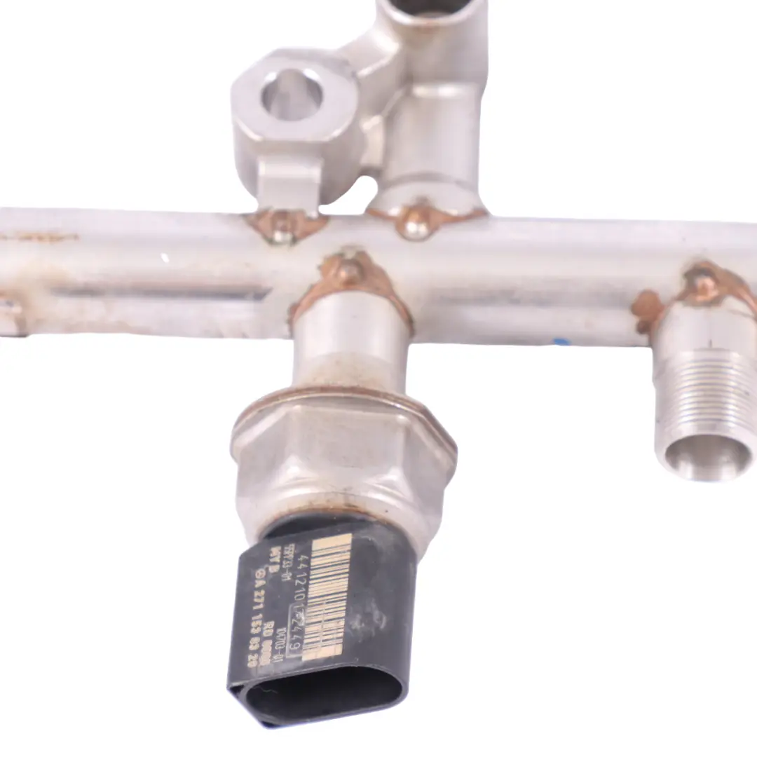 Mercedes W204 W212 M271 Tuyau canalisation rail pression d'essence A2710705195 - SKU A2710705595-1 - Numéro de pièce A2710705595