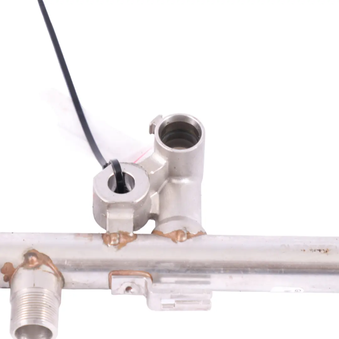 Mercedes W204 W212 M271 Tuyau canalisation rail pression d'essence A2710705495 - SKU A2710705595-1 - Numéro de pièce A2710705595
