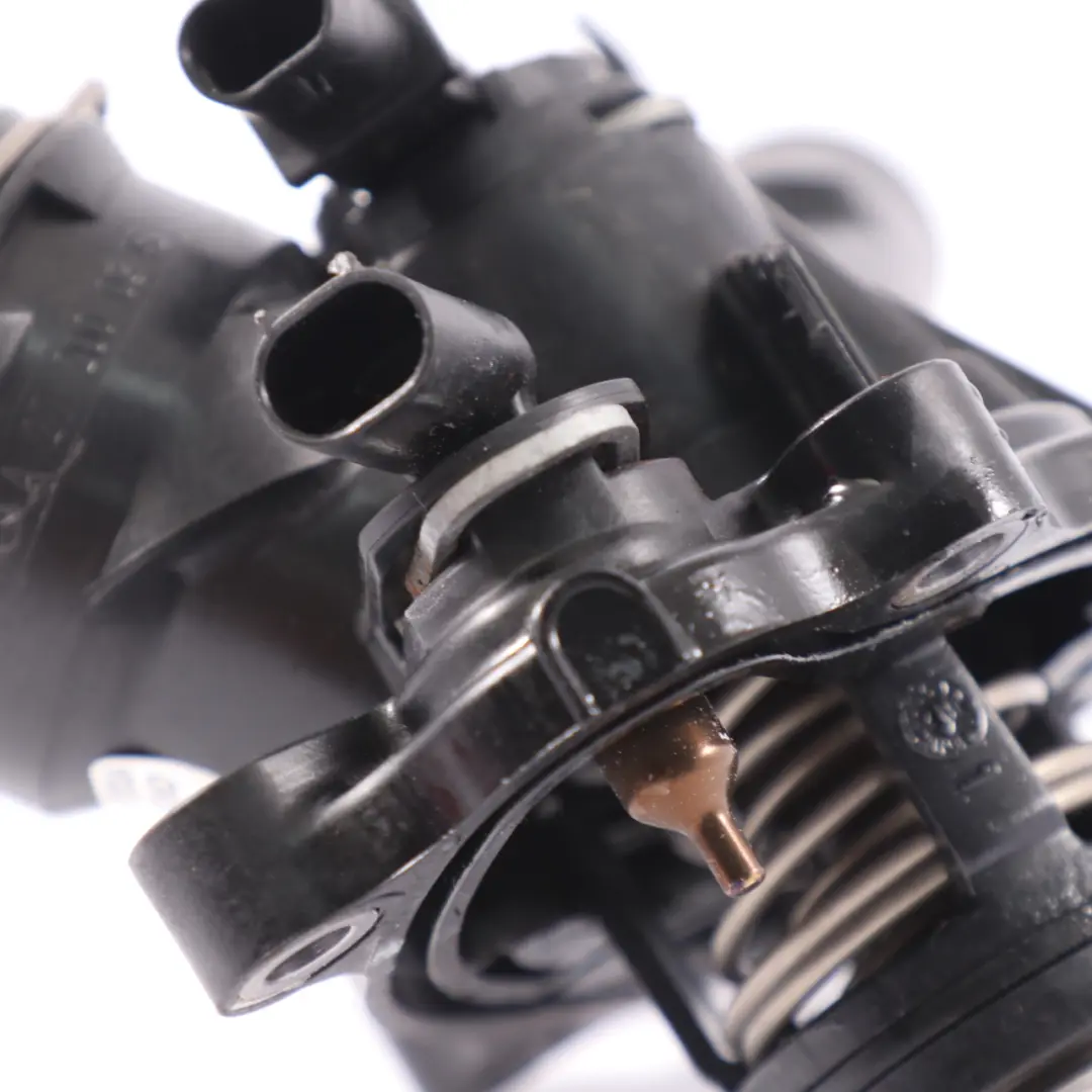 Coolant Cooler Water Thermostat A6512002700 to Mercedes W204 with Part number A2712000315 Mercedes W204 Coolant Cooler Water Thermostat A6512002700 - SKU A2712000315 - Part number A2712000315